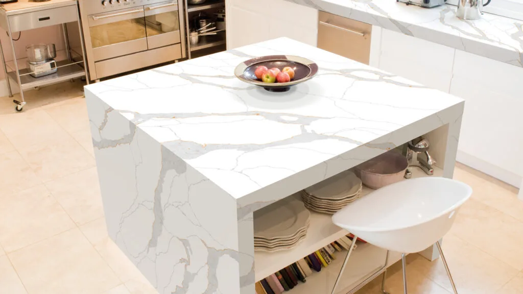 7070 Calacatta Versailles